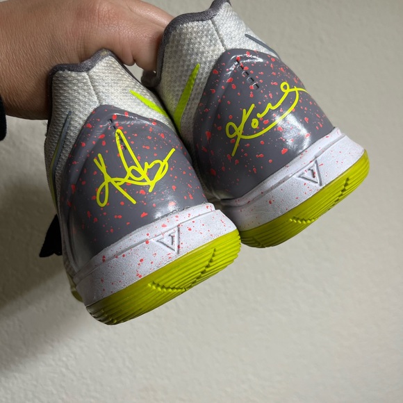 2019 Kyrie 5 ( Mamba Mentality) - Picture 9 of 10